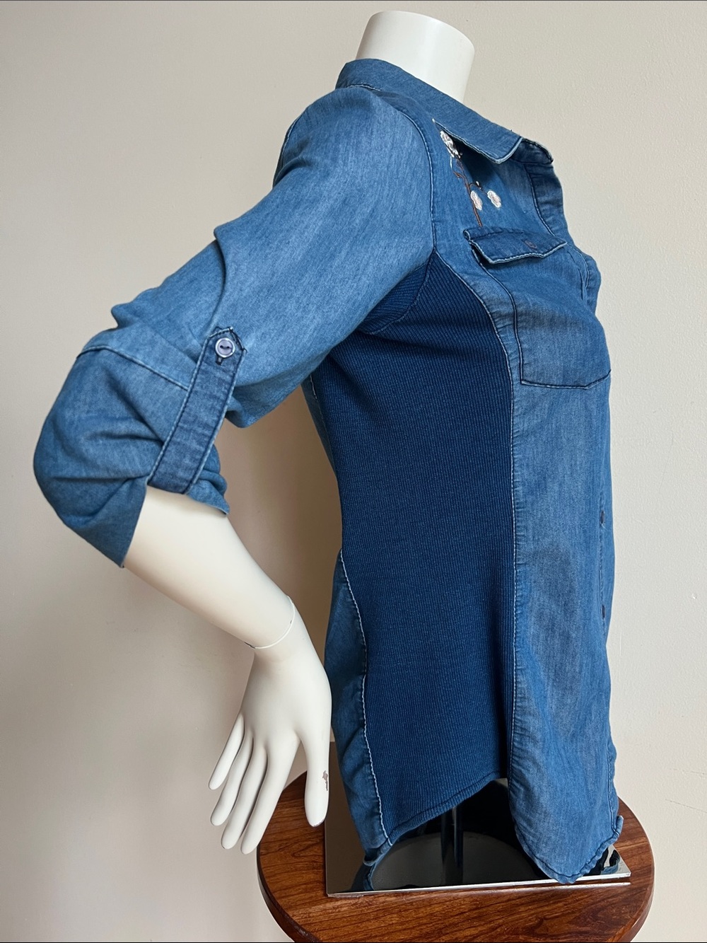 Cavalini Embroidered Denim Button-Down Shirt - Blue - Picture 3 of 8
